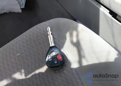 2011 Toyota Camry Le z USA, uszkodzony, nr VIN 4T1BF3EK3BU704655